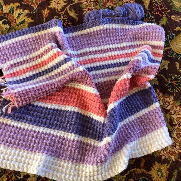 HANDMADE Crochet Crib baby blanket - Picture 5 of 11